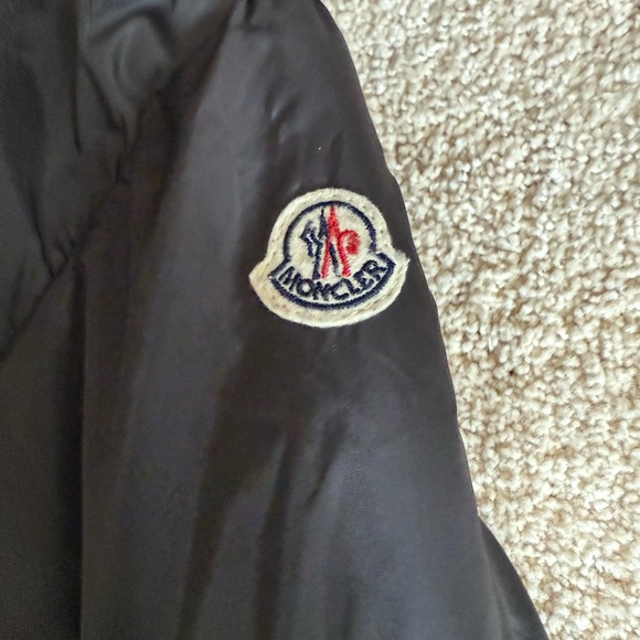 Moncler kids puffer jacket - Picture 11 of 13